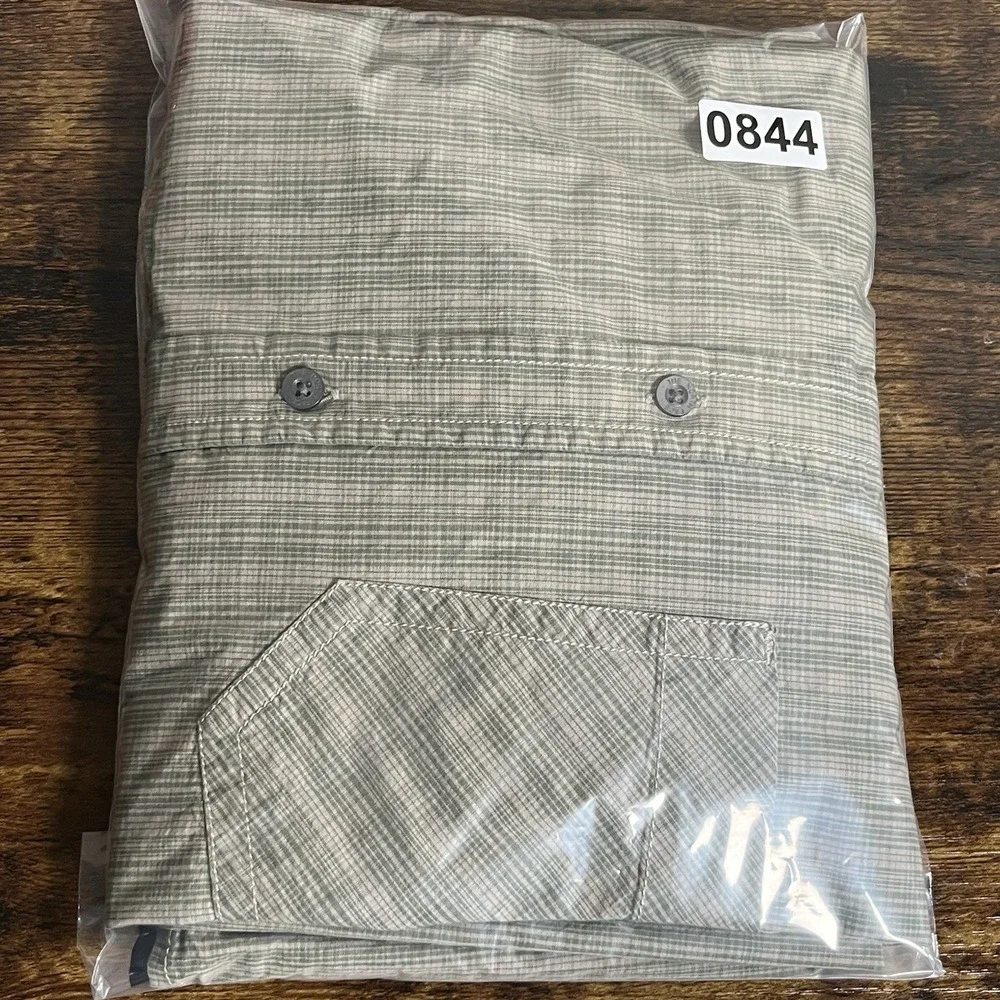 The North Face Men's L Olive Green Tan Plaid Cotton Long Sleeve Button Up Shirt